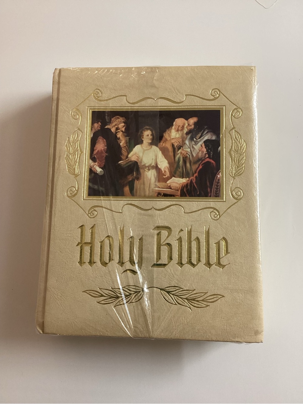 New Sealed Holy Bible:master Reference Edition (heirloom Family Bible)vintage